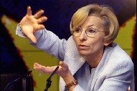 Emma Bonino : Ce n'est pas l'euro le problème, c'est le manque de gouvernance